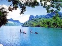 Hồ Ba Bể (Bắc Cạn).