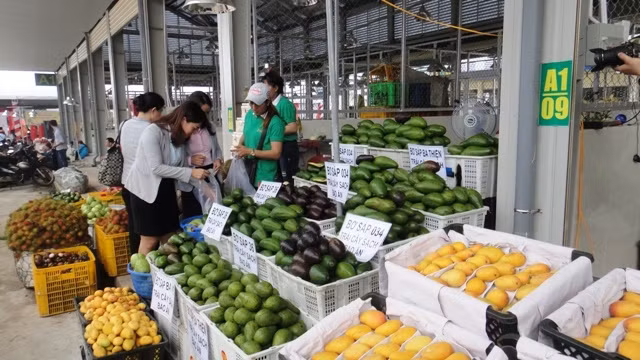 Chợ đầu mối Nông sản thực phẩm Dầu Giây với sản lượng hơn 500 tấn/ngày đêm