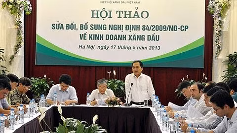 Đưa dần mặt hàng xăng dầu vận hành theo cơ chế thị trường