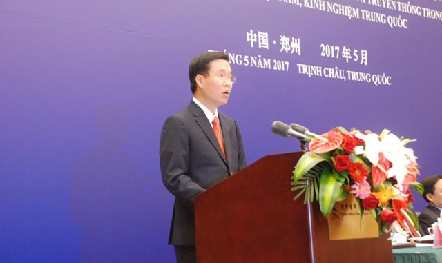 Đồng chí Võ Văn Thưởng phát biểu đề dẫn tại Lễ khai mạc Hội thảo.