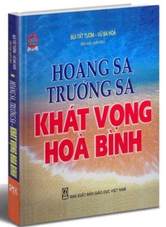 Cuốn sách ảnh “Hoàng Sa, Trường Sa - Khát vọng hòa bình”