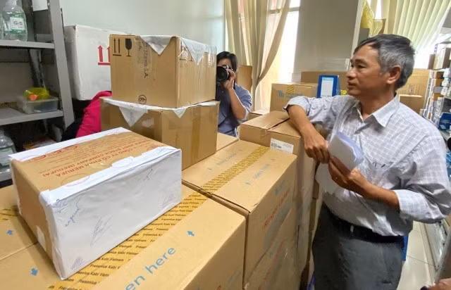 A1: Lô thuốc gây tê Bupivacaine (49Gt 115 và 49Gt 116) được sử dụng tại Bệnh viện Phụ nữ Đà Nẵng khi chưa có văn bản đồng ý của cơ quan chức năng.