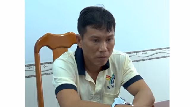 Đối tượng Bạch Văn Kha.