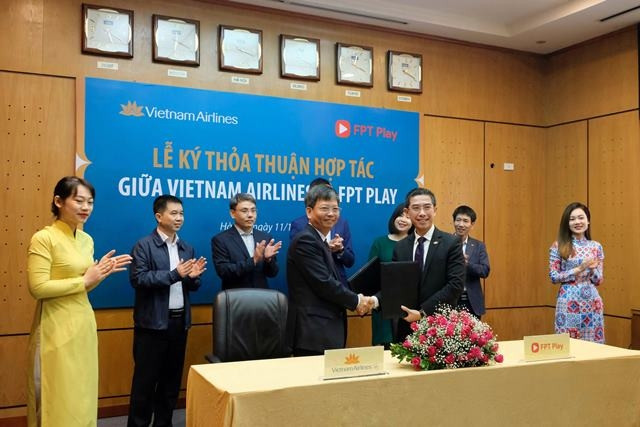 Ứng dụng FPT Play trên máy bay VNA