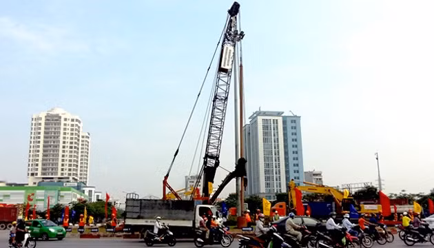 Thi công nút giao thông Lê Hồng Phong - Nguyễn Bỉnh Khiêm.