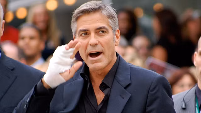 George Clooney khiến fan lo lắng