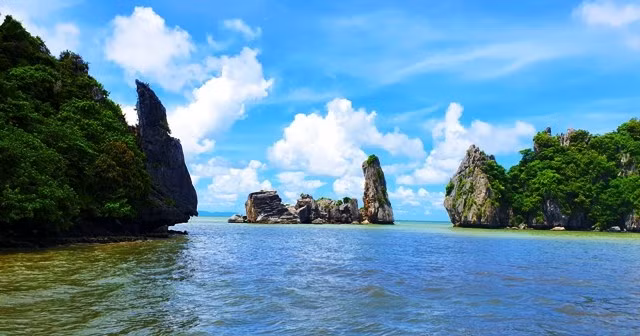 Hòn Phụ Tử hiện tại.