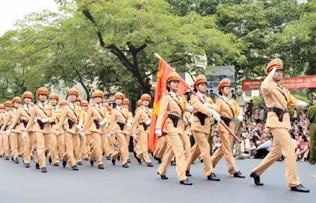 Duyên dáng sắc vàng. Ảnh: MẠNH TRƯỜNG