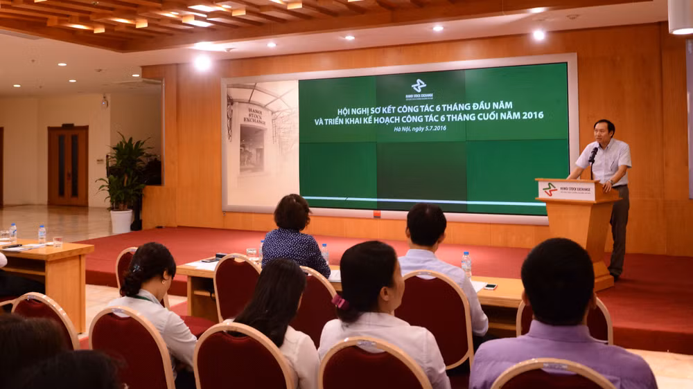 Ảnh toàn cảnh hội nghị.