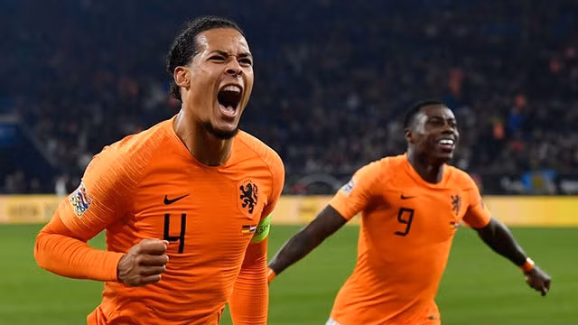 Van Dijk, "hòn đá tảng" ở hàng phòng ngự đội tuyển Hà Lan.
