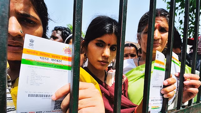 Đến 95% số dân Ấn Độ đăng ký sử dụng thẻ Aadhaar. Ảnh: GETTY IMAGES