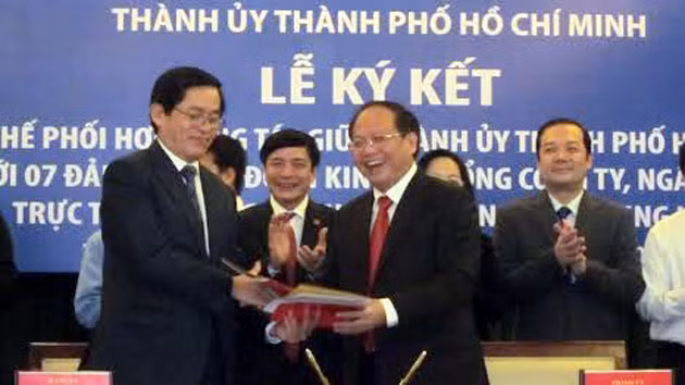 Quang cảnh lễ ký kết.