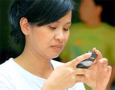 Kẻ xấu mạo danh nhà mạng và công an lừa người dùng điện thoại