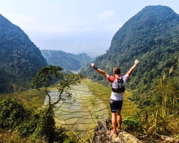 Một trong những quang cảnh hùng vĩ của đường đua tại Khu bảo tồn thiên nhiên Pù Luông.