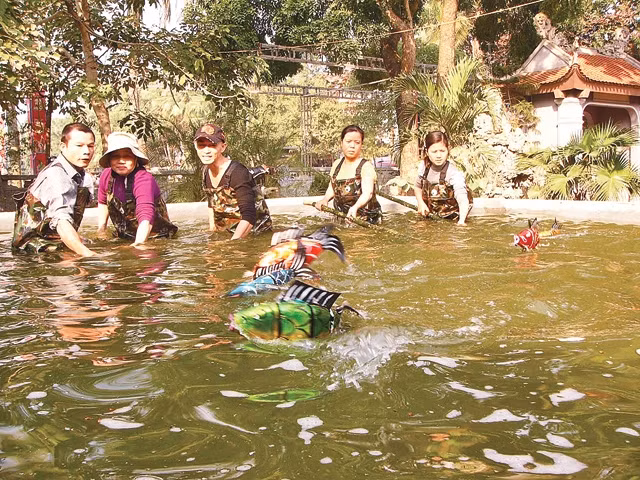 Một buổi tập của phường rối. 