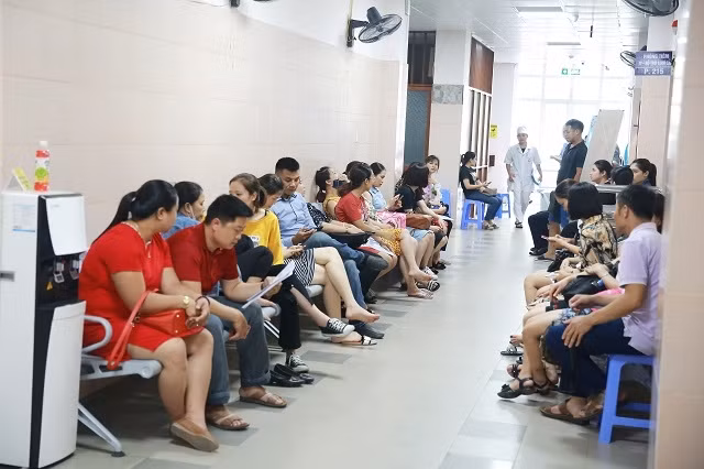 100 cặp vợ chồng sẽ được hỗ trợ một phần kinh phí làm IVF.