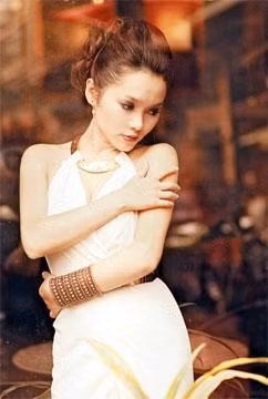 Đầm hè 2012 xuống phố