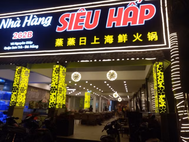 Nhà hàng Siêu Hấp hoạt động trái phép.