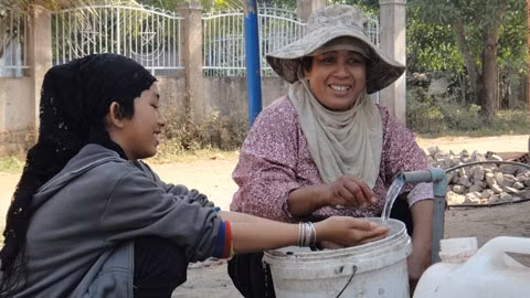 Nước máy được kéo vào nhà từng hộ dân ở các làng dân tộc trên địa bàn tỉnh Ðồng Nai.