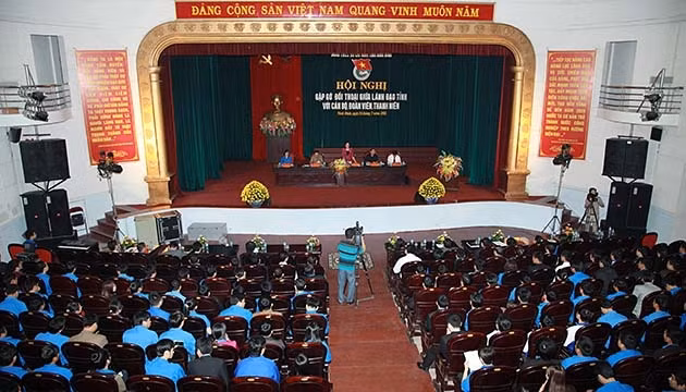 Toàn cảnh buổi đối thoại.