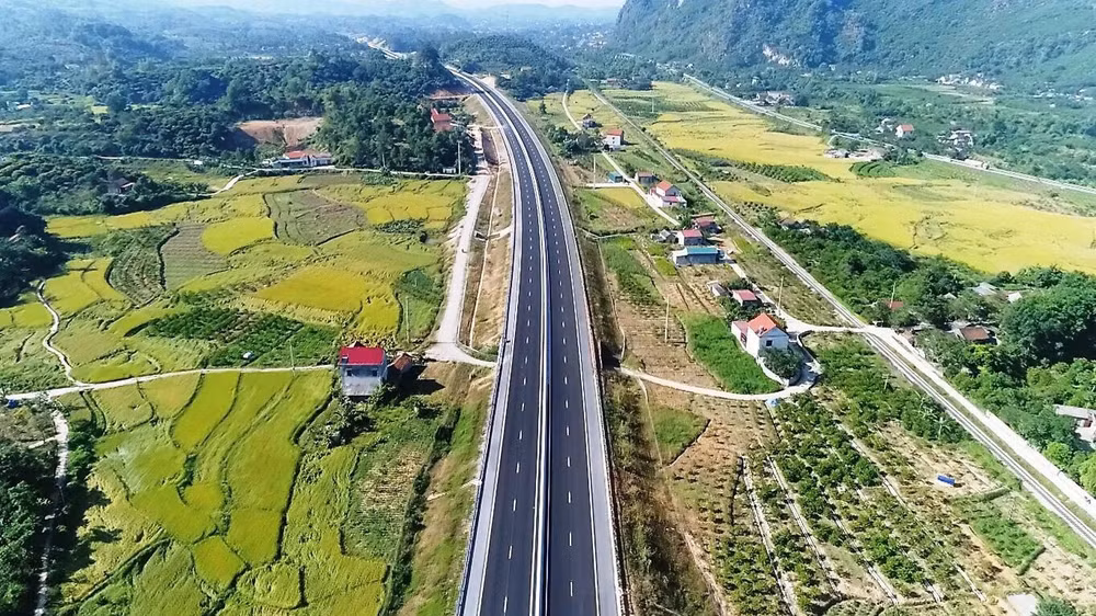 Chính thức vận hành, khai thác cao tốc Bắc Giang - Lạng Sơn