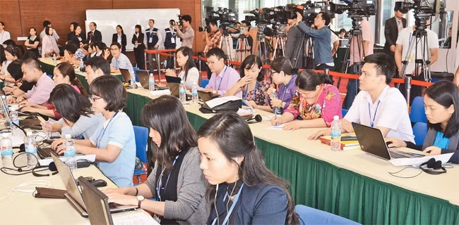 Nhà báo cần phải xây dựng mối quan hệ niềm tin bền vững với công chúng.