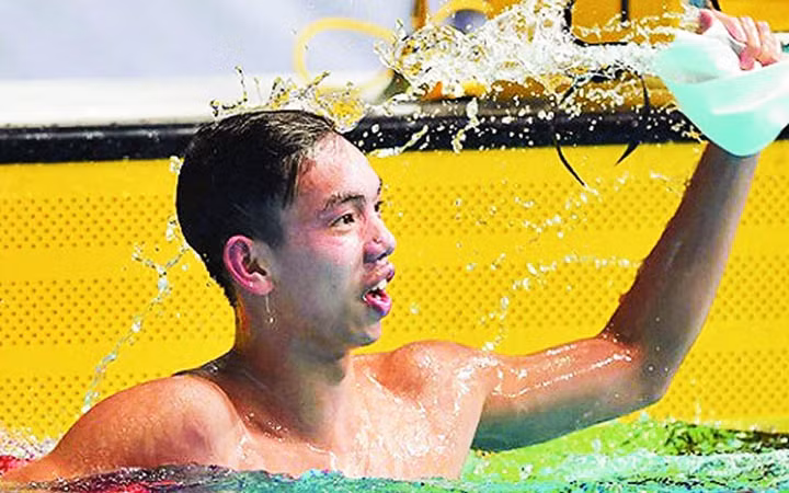 Cổ tích về “rái cá sông Gianh” 