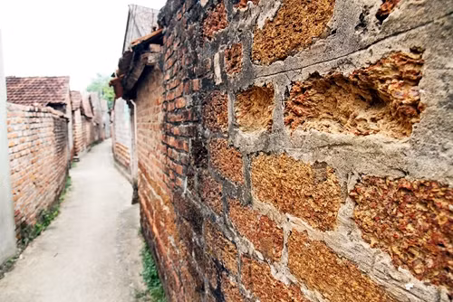 Lời thì thầm của ngõ đá ong