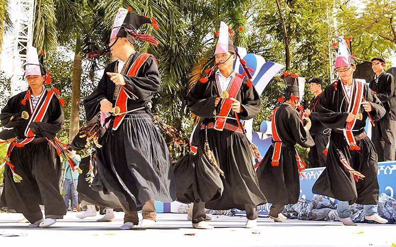 Điệu múa Ngày mùa của người Dao Tiền xã Yên Nguyên (huyện Chiêm Hóa, Tuyên Quang).