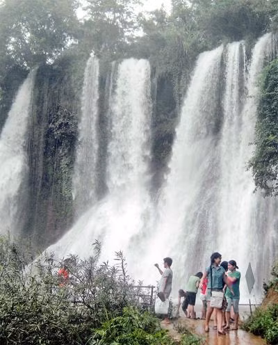 Một Dải Yếm ngang trời Tây Bắc