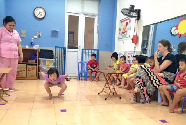 Một giờ học ở trung tâm Sao Mai. Ảnh: Thanh Vân
