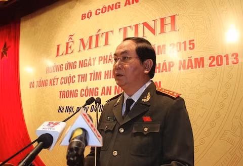 Bộ trưởng Trần Đại Quang phát biểu tại buổi Lễ mít-tinh hưởng ứng Ngày Pháp luật Việt Nam.