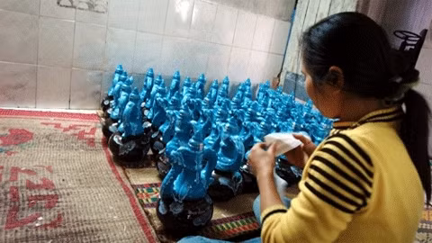 Rượu làng Vân từng nổi tiếng một thời.