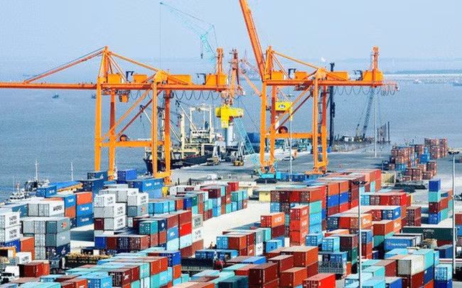 Thu thuế xuất nhập khẩu tăng cao so cùng kỳ năm trước.