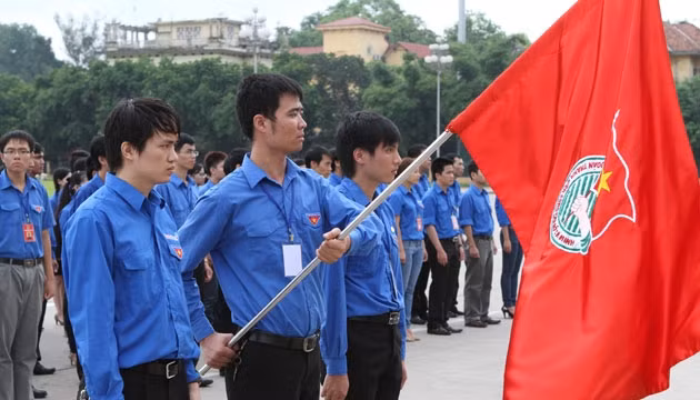  Tuổi trẻ Đoàn khối các cơ quan Trung ương hướng về miền trung