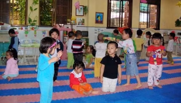 Ðược gửi con vào nơi giữ trẻ đạt "chuẩn" như thế này là mơ ước của nhiều công nhân.
