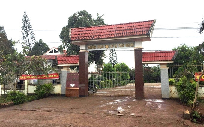 Trường THCS Trần Văn Ơn, nơi xảy ra những sai phạm.