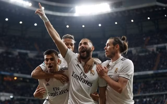Benzema giúp Real giành thắng lợi khá nhọc nhằn trước Huesca với tỷ số 3-2. (Ảnh: Real Madrid CF)