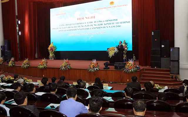 Toàn cảnh Hội nghị công bố quyết định của Thủ tướng Chính phủ phê duyệt Quy hoạch chung xây dựng Khu kinh tế Thái Bình.