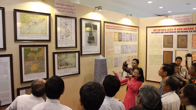 Khai mạc Triển lãm về Hoàng Sa, Trường Sa tại Đác Nông