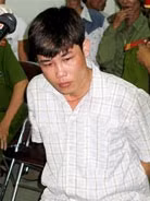 Diễn viên hài Hiệp "Gà" tại phiên tòa.