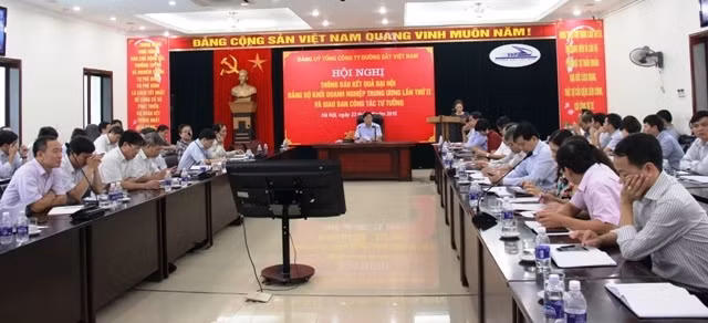 Đảng bộ Tổng Công ty Đường sắt tập trung đẩy mạnh tái cơ cấu doanh nghiệp