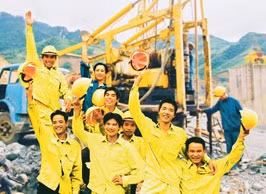 Trên công trường xây dựng
thủy điện Sơn La.