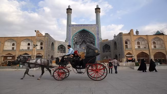 Du khách quốc tế bắt đầu trở lại Iran.