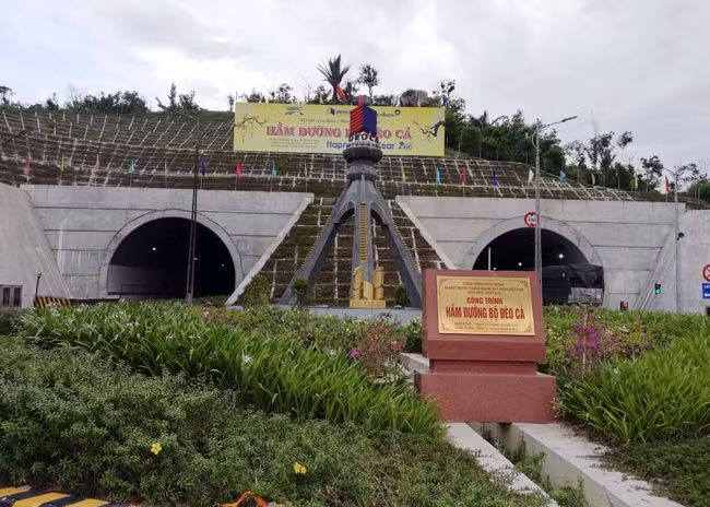 Công trình hầm đường bộ qua Đèo Cả, góp phần phá thế “ốc đảo” của tỉnh Phú Yên, tạo động lực phát triển kinh tế - xã hội khu vực miền trung và cả nước.