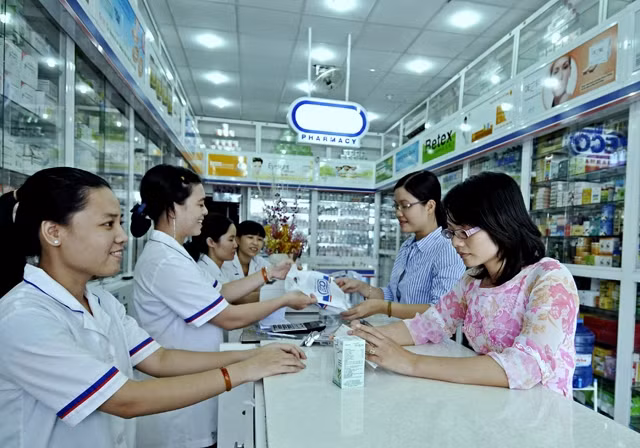 Cần có những chế tài mạnh hơn nữa để kiểm soát hiệu quả chất lượng thuốc.
