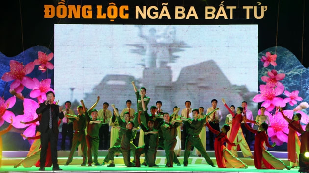 Biểu diễn nghệ thuật tại Lễ kỷ niệm.