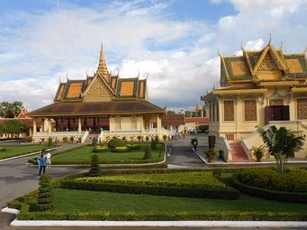 Một góc Hoàng cung Cam-pu-chia.