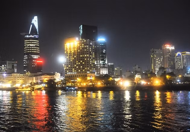 Đêm TP Hồ Chí Minh. Ảnh: MAI HẢI.