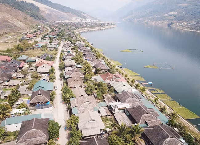 Khu tái định cư thủy điện Sơn La ở thị xã Mường Lay, tỉnh Điện Biên.